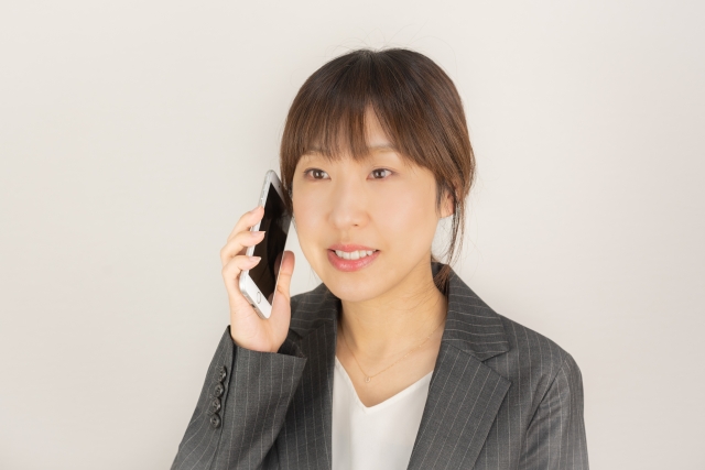 電話による問い合わせ